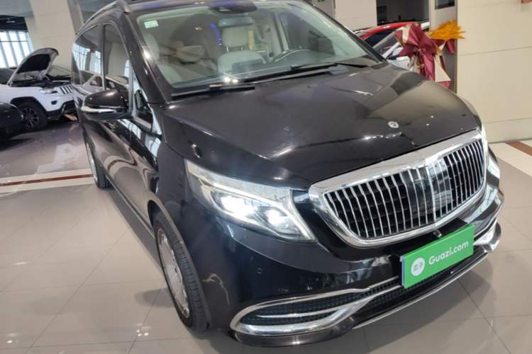 Used Mercedes-Benz V-Class 2018 V 260 Avantgarde Edition China VI Front Right 45 Deg