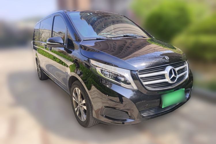 Used Mercedes-Benz V-Class 2018 V 260 Avantgarde Edition China VI Front Right 45 Deg