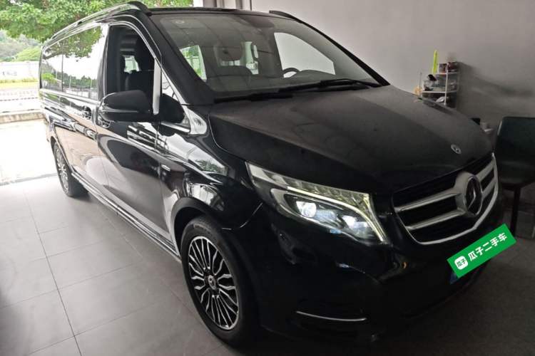 Used Mercedes-Benz V-Class 2018 V 260 L Prestige Extended Version China VI Front Right 45 Deg