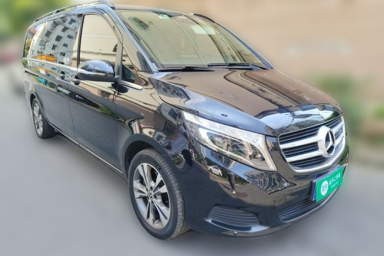 Used Mercedes-Benz V-Class 2018 V 260 Avantgarde Edition China V Front Right 45 Deg