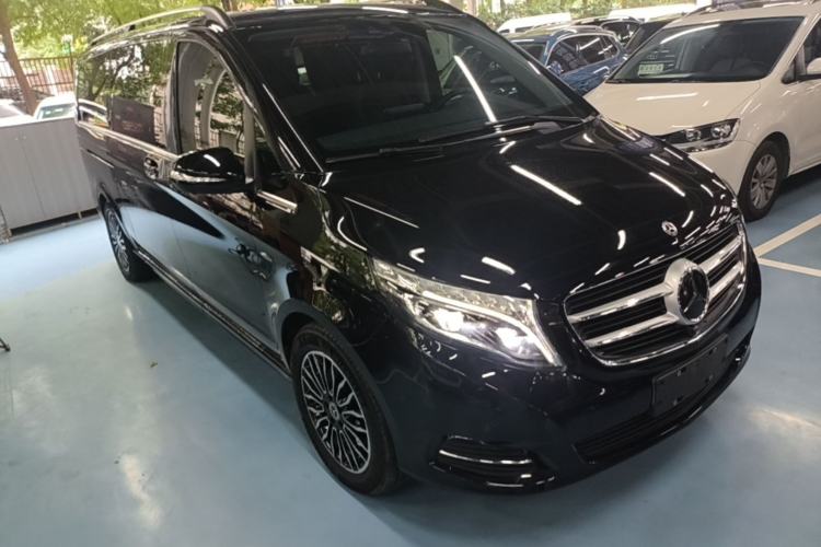 Used Mercedes-Benz V-Class 2018 V 260 L Prestige Extended Version China VI Front Right 45 Deg