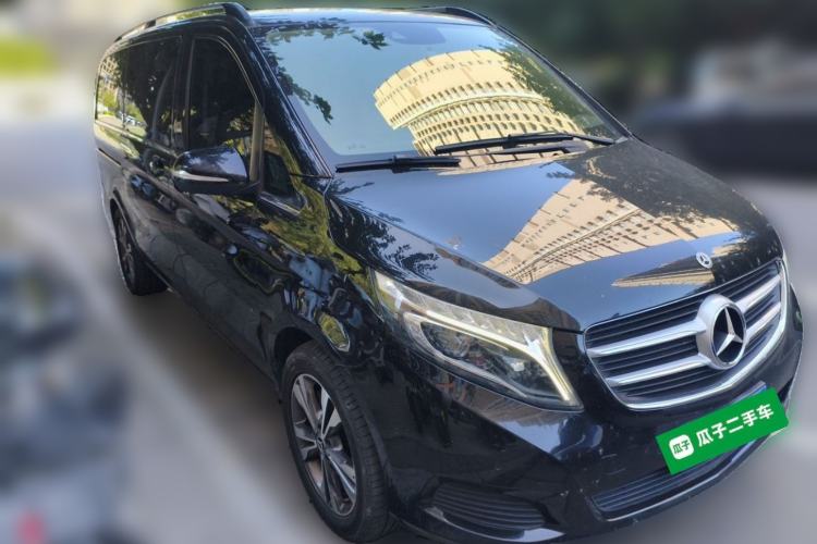 Used Mercedes-Benz V-Class 2018 V 260 Avantgarde Edition China V Front Right 45 Deg