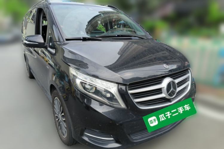 Used Mercedes-Benz V-Class 2018 V 260 Prestige Edition China VI Front Right 45 Deg