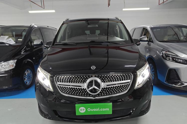 Used Mercedes-Benz V-Class 2018 V 260 Avantgarde Edition China VI Front