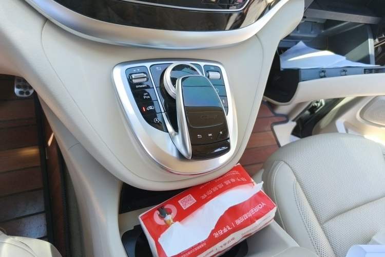 Used Mercedes-Benz V-Class 2018 V 260 L Prestige Extended Version China V Gear Lever