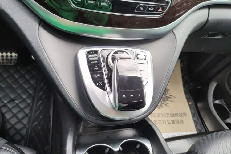 Used Mercedes-Benz V-Class 2018 V 260 Prestige Edition China VI Gear Lever