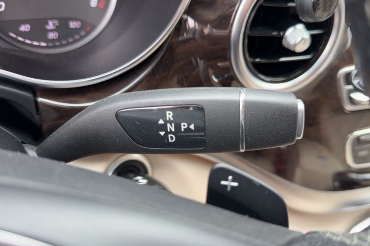 Used Mercedes-Benz V-Class 2018 V 260 Prestige Edition China VI Gear Lever