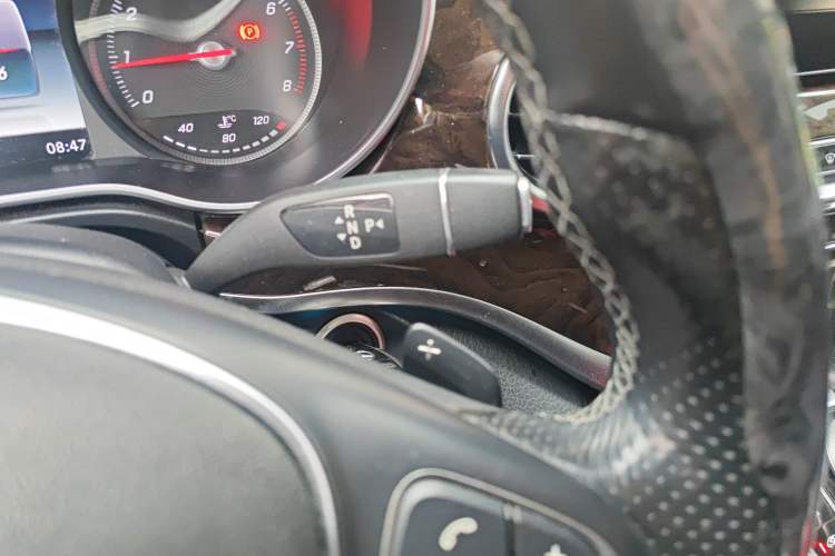 Used Mercedes-Benz V-Class 2018 V 260 L Prestige Extended Version China VI Gear Lever