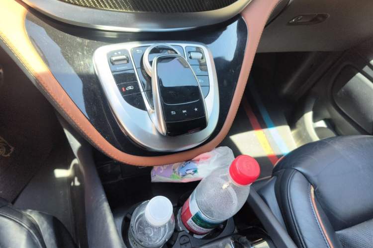 Used Mercedes-Benz V-Class  Gear Lever