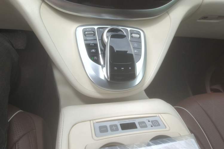 Used Mercedes-Benz V-Class 2018 V 260 L Prestige Extended Version China V Gear Lever