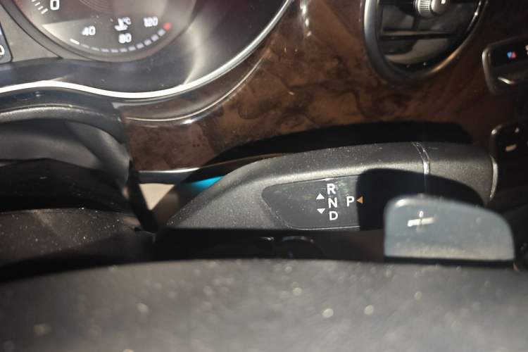 Used Mercedes-Benz V-Class 2018 V 260 Prestige Edition China V Gear Lever