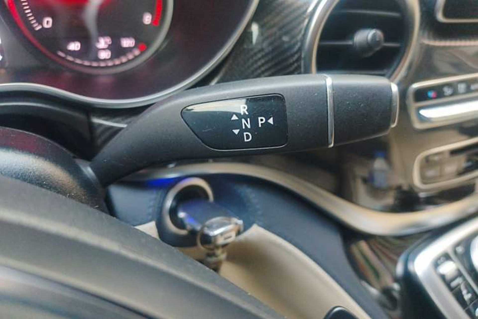 Used Mercedes-Benz V-Class  Gear Lever