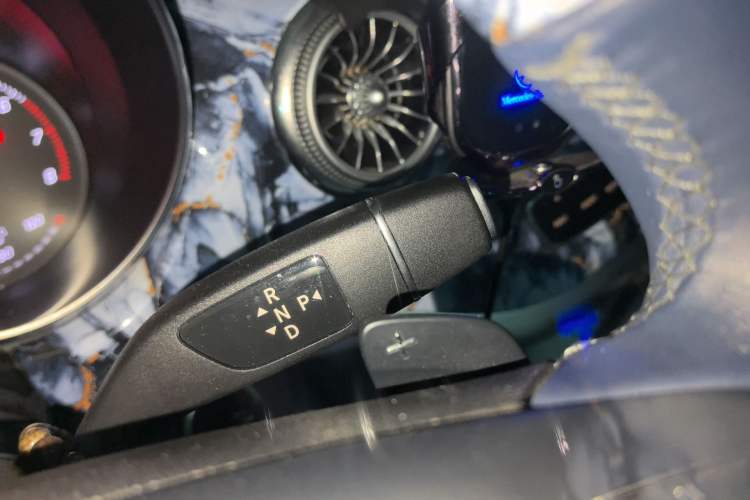 Used Mercedes-Benz V-Class 2018 V 260 Avantgarde Edition China V Gear Lever