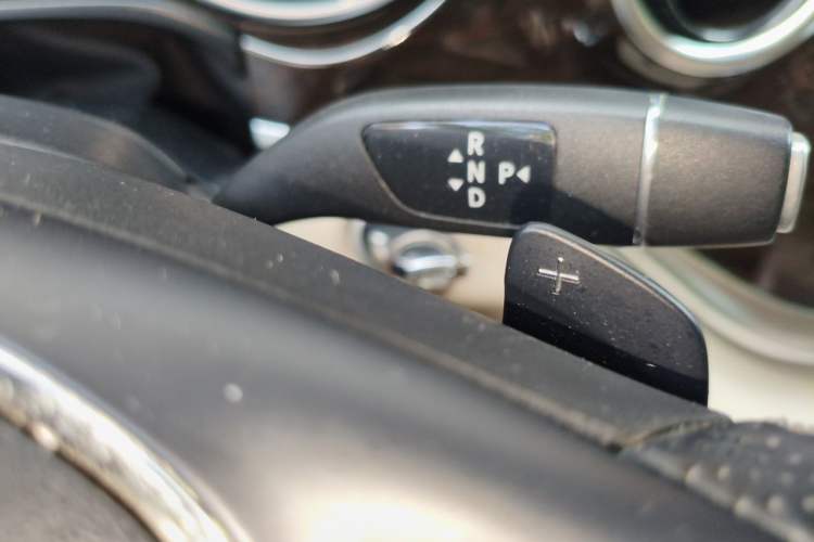 Used Mercedes-Benz V-Class 2018 V 260 Prestige Edition China VI Gear Lever