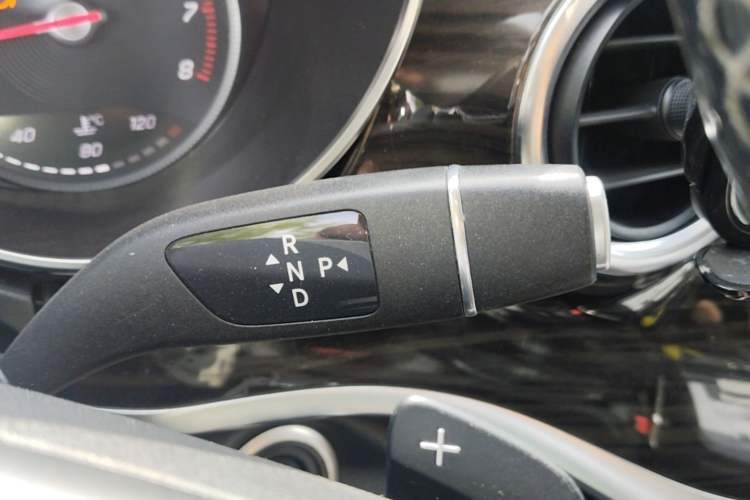 Used Mercedes-Benz V-Class 2018 V 260 Avantgarde Edition China V Gear Lever