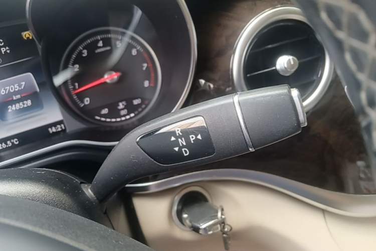 Used Mercedes-Benz V-Class 2018 V 260 L Prestige Extended Version China V Gear Lever