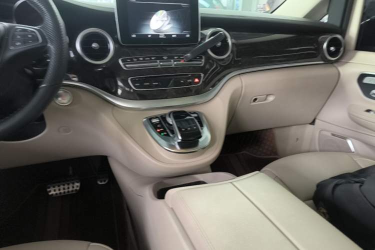 Used Mercedes-Benz V-Class 2018 V 260 Prestige Edition China V Gear Lever