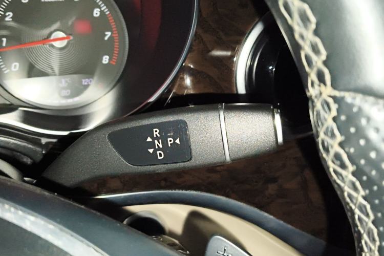 Used Mercedes-Benz V-Class 2018 V 260 L Prestige Extended Version China V Gear Lever