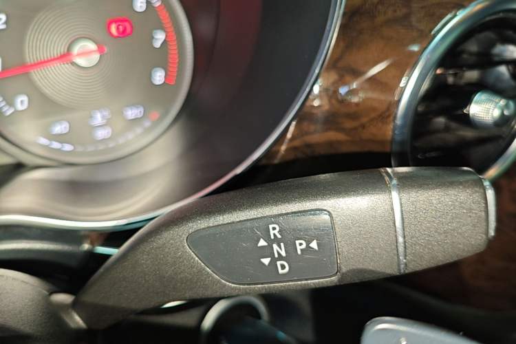 Used Mercedes-Benz V-Class 2018 V 260 Prestige Edition China V Gear Lever