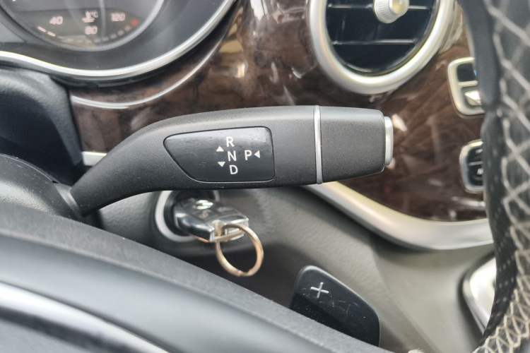 Used Mercedes-Benz V-Class 2018 V 260 L Prestige Extended Version China V Gear Lever