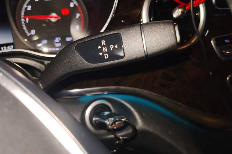 Used Mercedes-Benz V-Class 2018 V 260 Prestige Edition China V Gear Lever