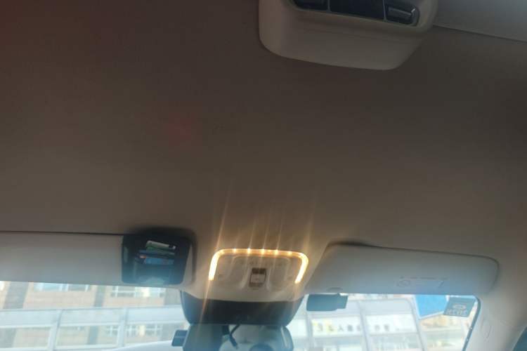 Used Mercedes-Benz V-Class 2018 V 260 Prestige Edition China VI Headliner
