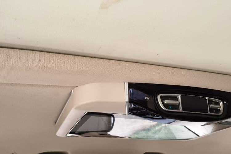 Used Mercedes-Benz V-Class 2018 V 260 L Prestige Extended Version China VI Headliner