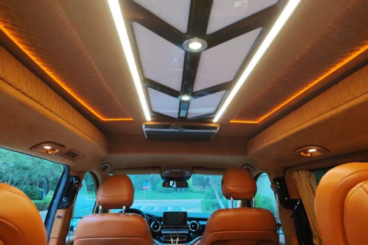Used Mercedes-Benz V-Class 2018 V 260 L Prestige Extended Version China VI Headliner