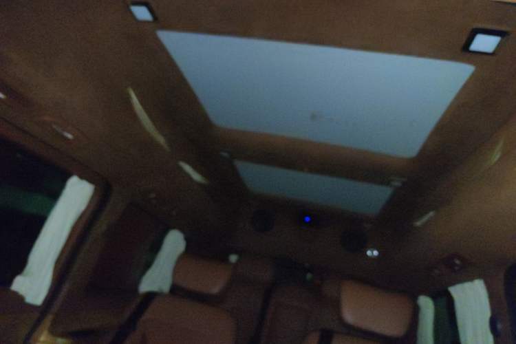Used Mercedes-Benz V-Class  Headliner