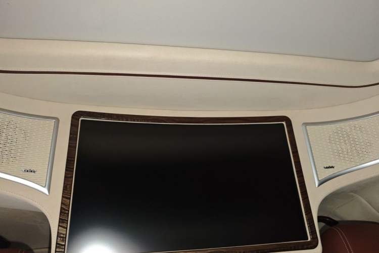 Used Mercedes-Benz V-Class 2018 V 260 L Prestige Extended Version China VI Headliner
