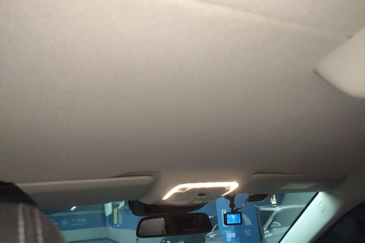 Used Mercedes-Benz V-Class 2018 V 260 Avantgarde Edition China VI Headliner