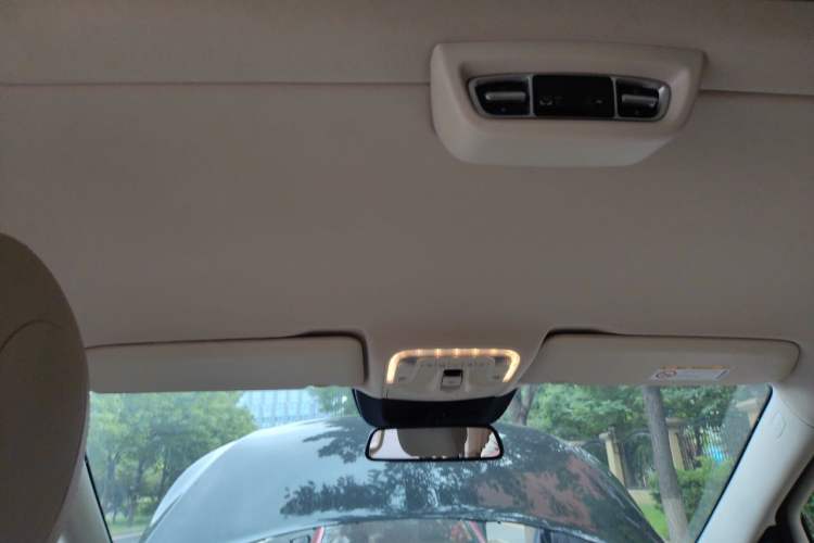 Used Mercedes-Benz V-Class 2018 V 260 L Prestige Extended Version China VI Headliner