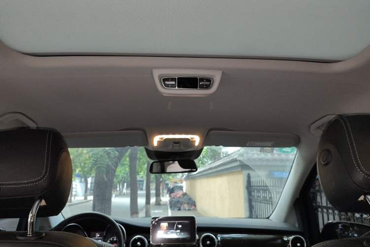 Used Mercedes-Benz V-Class 2018 V 260 L Prestige Extended Version China VI Headliner