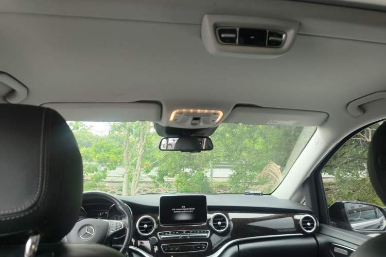Used Mercedes-Benz V-Class 2018 V 260 Prestige Edition China VI Headliner