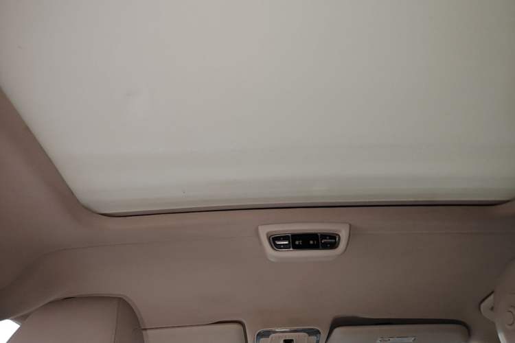 Used Mercedes-Benz V-Class 2018 V 260 Avantgarde Edition China V Headliner