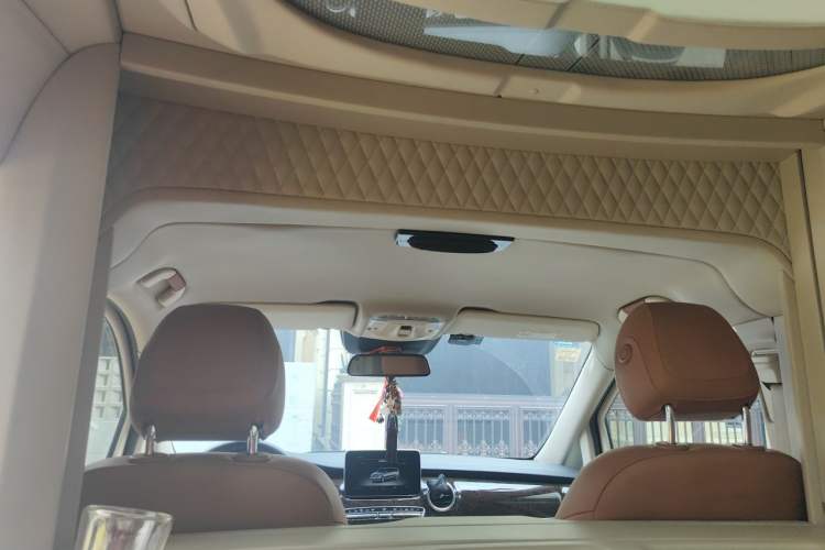 Used Mercedes-Benz V-Class  Headliner
