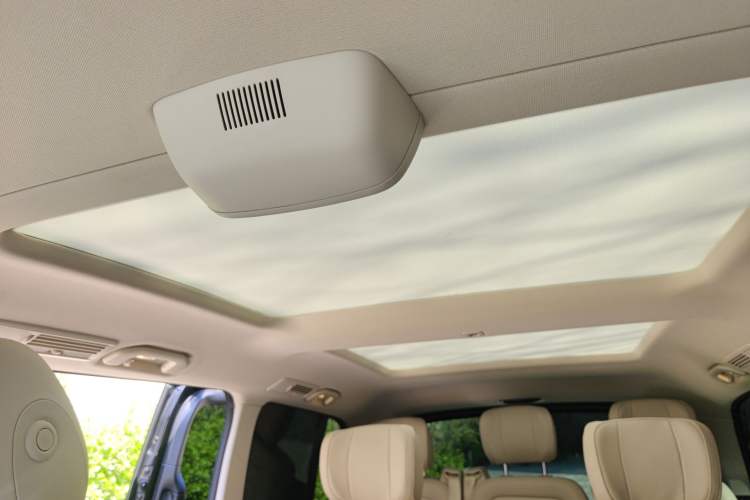 Used Mercedes-Benz V-Class 2018 V 260 Avantgarde Edition China VI Headliner