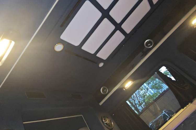 Used Mercedes-Benz V-Class  Headliner
