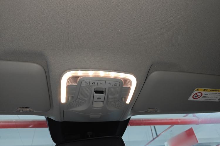 Used Mercedes-Benz V-Class 2018 V 260 Avantgarde Edition China VI Headliner