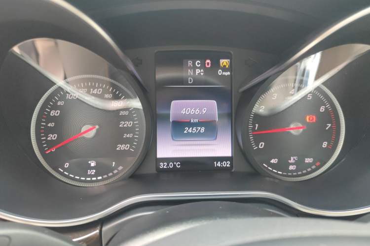 Used Mercedes-Benz V-Class 2018 V 260 L Prestige Extended Version China VI Instrument Cluster