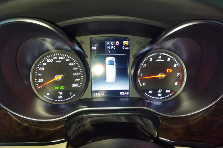 Used Mercedes-Benz V-Class 2018 V 260 L Prestige Extended Version China VI Instrument Cluster