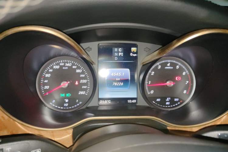 Used Mercedes-Benz V-Class  Instrument Cluster