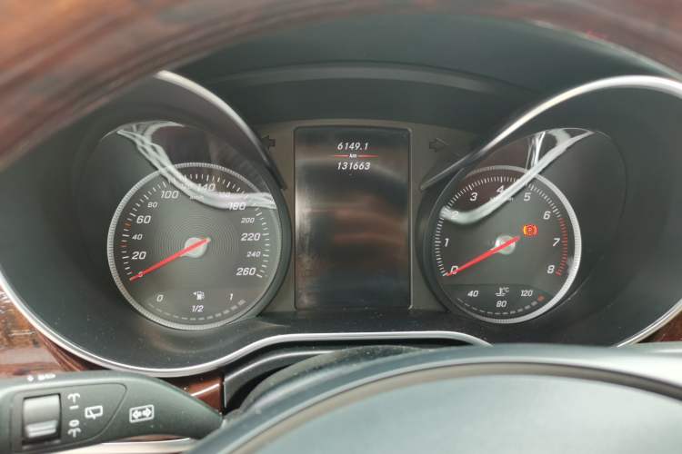 Used Mercedes-Benz V-Class  Instrument Cluster