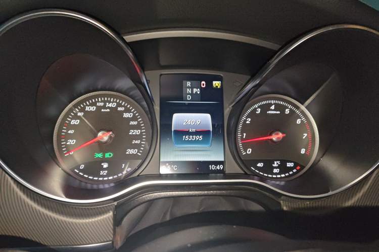 Used Mercedes-Benz V-Class 2018 V250 2.0T Middle East Version Instrument Cluster