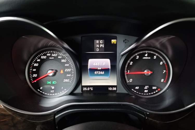Used Mercedes-Benz V-Class 2018 V 260 Prestige Edition China VI Instrument Cluster
