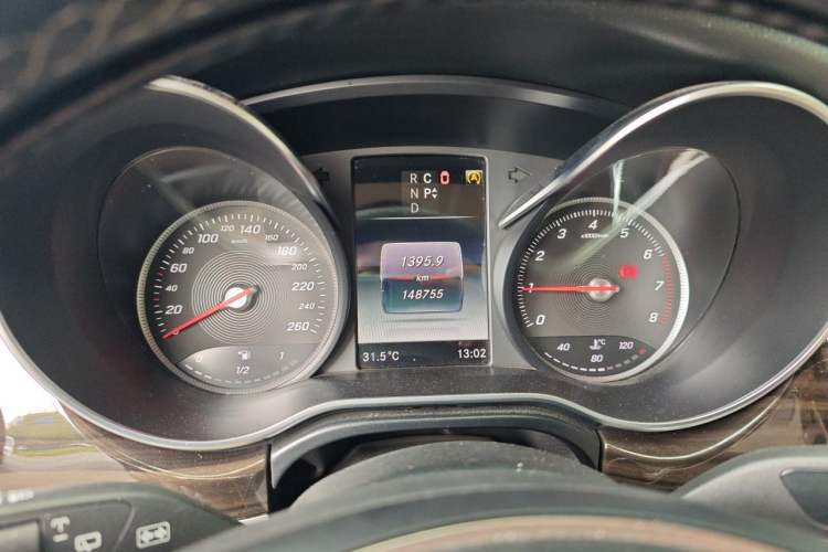 Used Mercedes-Benz V-Class 2018 V 260 Avantgarde Edition China VI Instrument Cluster