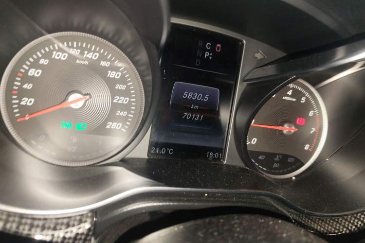 Used Mercedes-Benz V-Class  Instrument Cluster