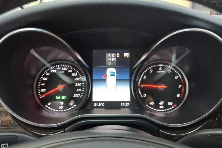Used Mercedes-Benz V-Class 2018 V 260 L Prestige Extended Version China VI Instrument Cluster
