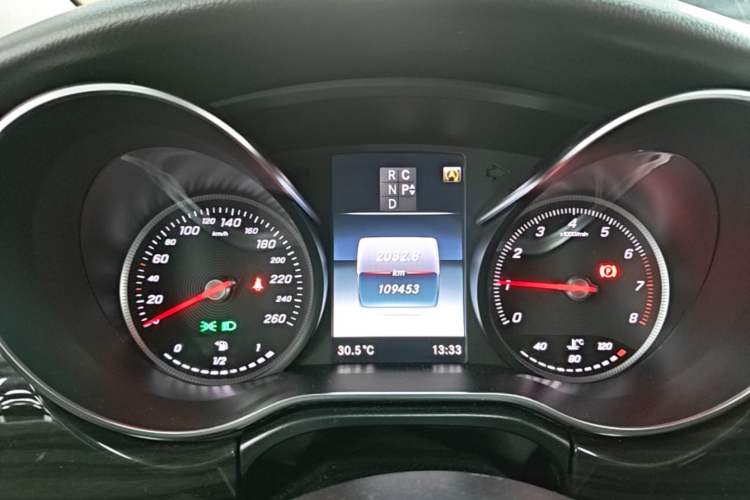 Used Mercedes-Benz V-Class 2018 V 260 Avantgarde Edition China VI Instrument Cluster