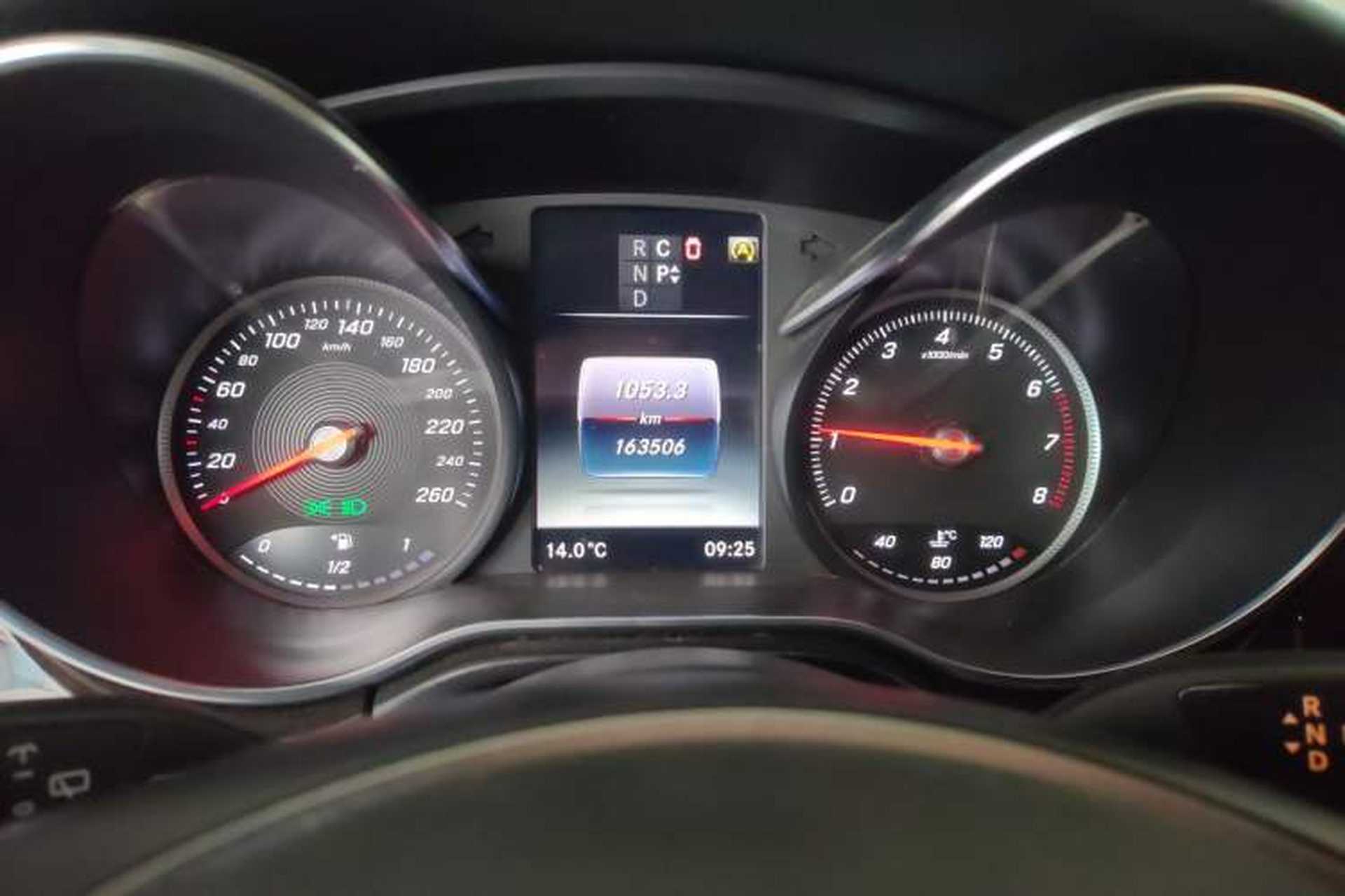 Used Mercedes-Benz V-Class  Instrument Cluster